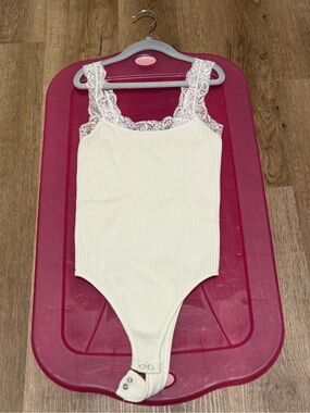 Girls Lace-Trim Ribbed One-Piece Bodysuit in Cream